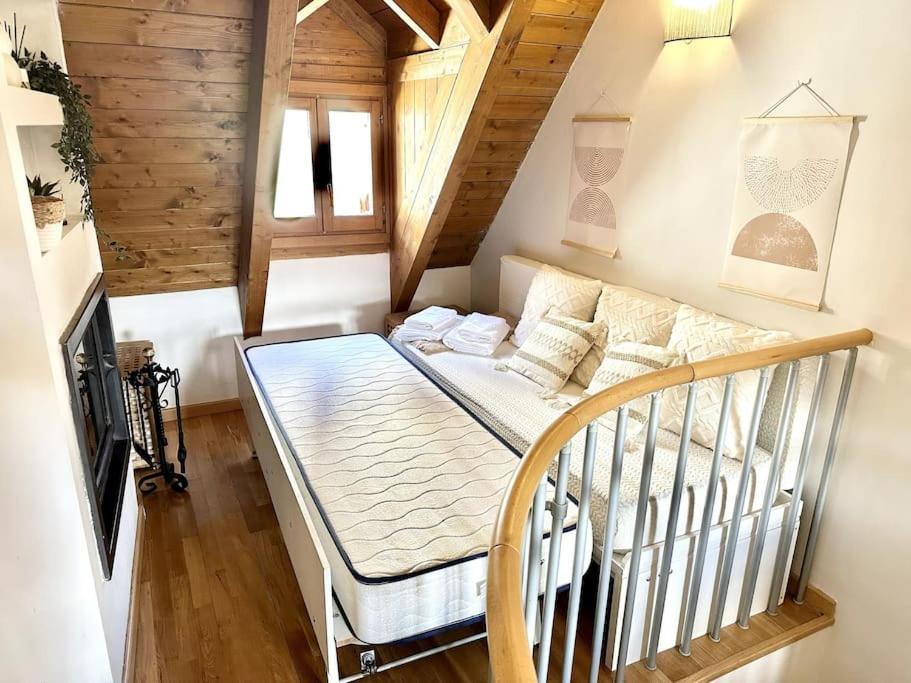 Duplex En 萨连特加列戈 外观 照片